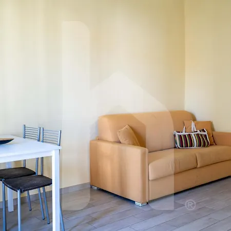 Homiday - Residenza D'Annunzio Apartment Pineto Exterior photo